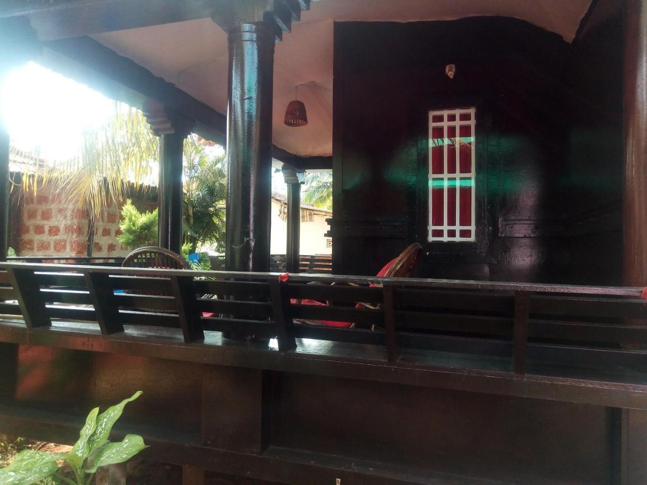 ホテル Casa Fiesta パロレム エクステリア 写真